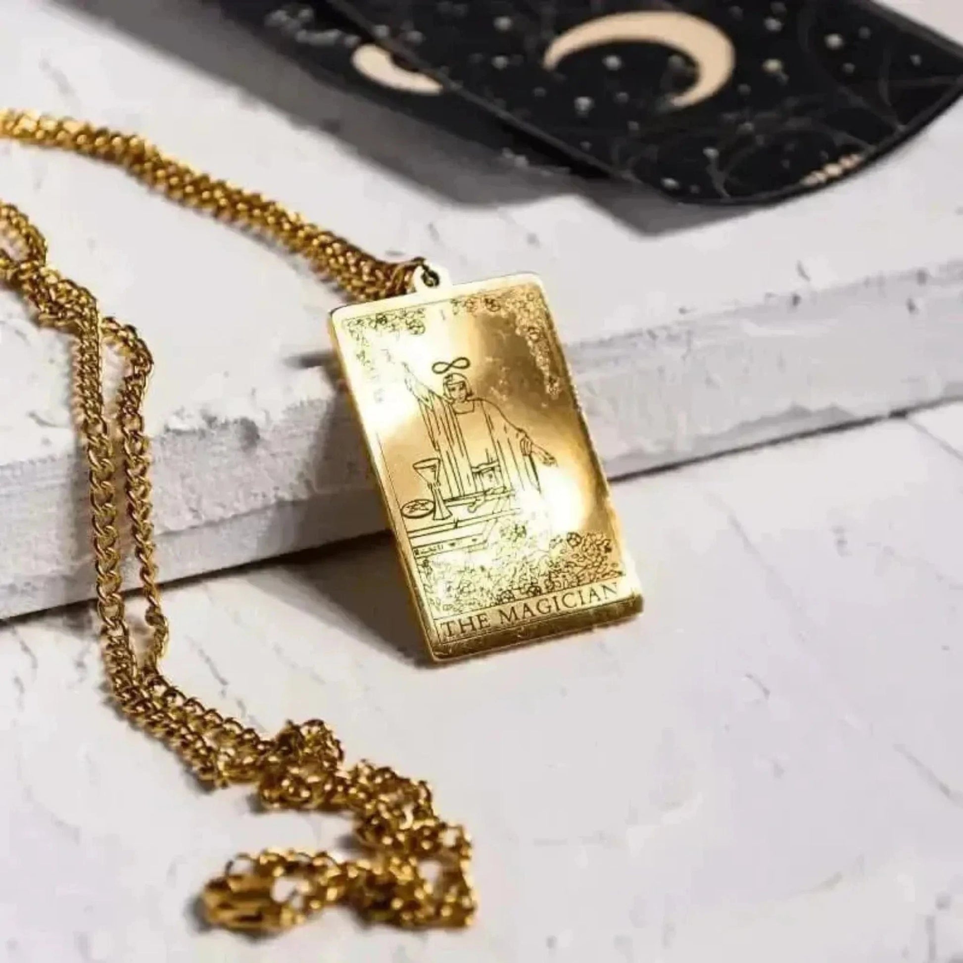 tarot card necklace the magician