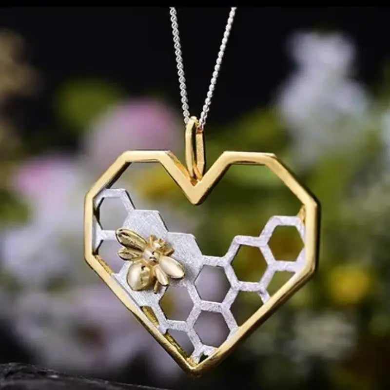 Bee Floral Heart Pendant Necklace 