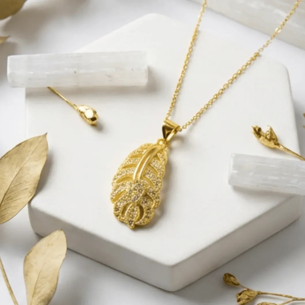Gold_Leaf_Crystal_Necklace
