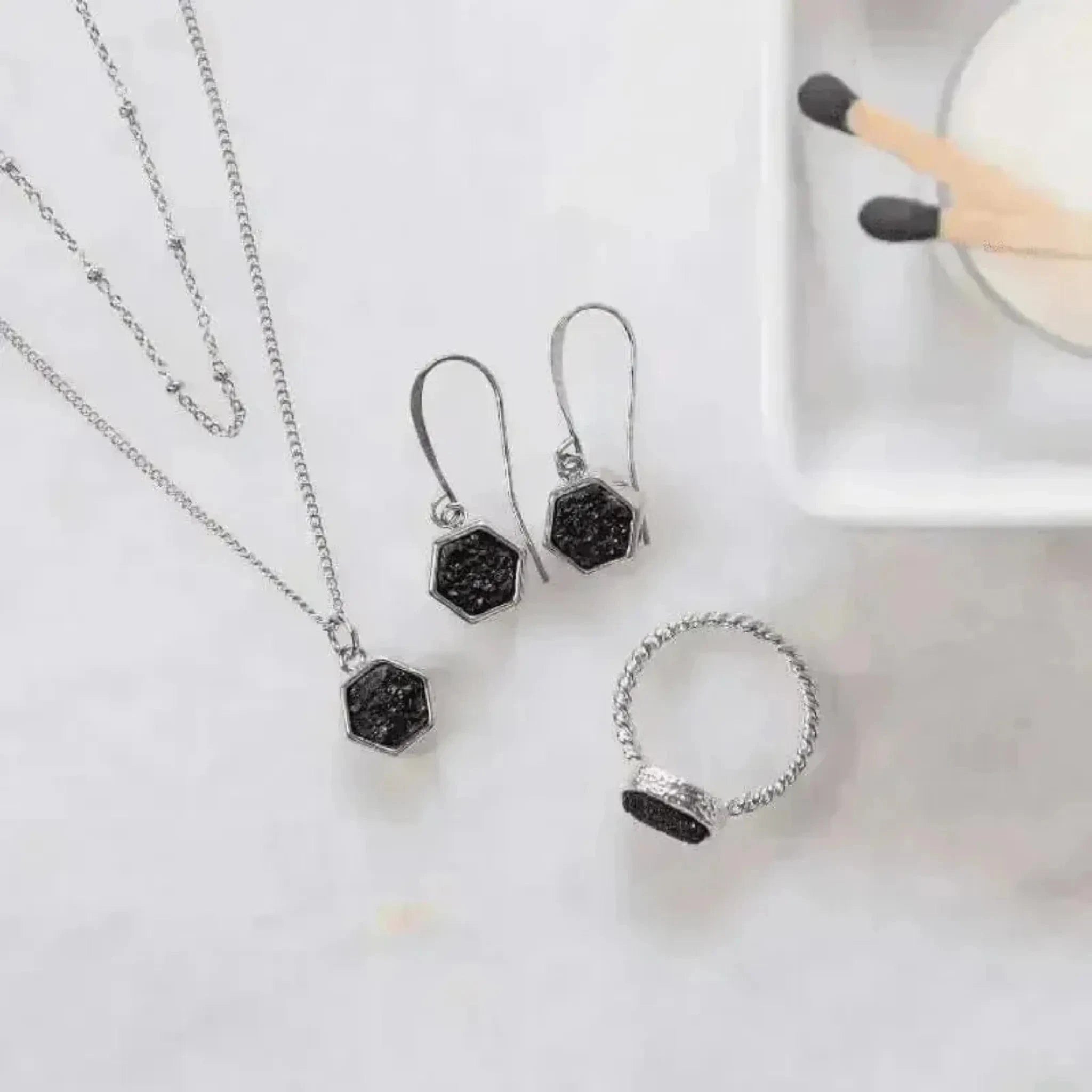 black silver jewelry set in agate necklace earrings ring