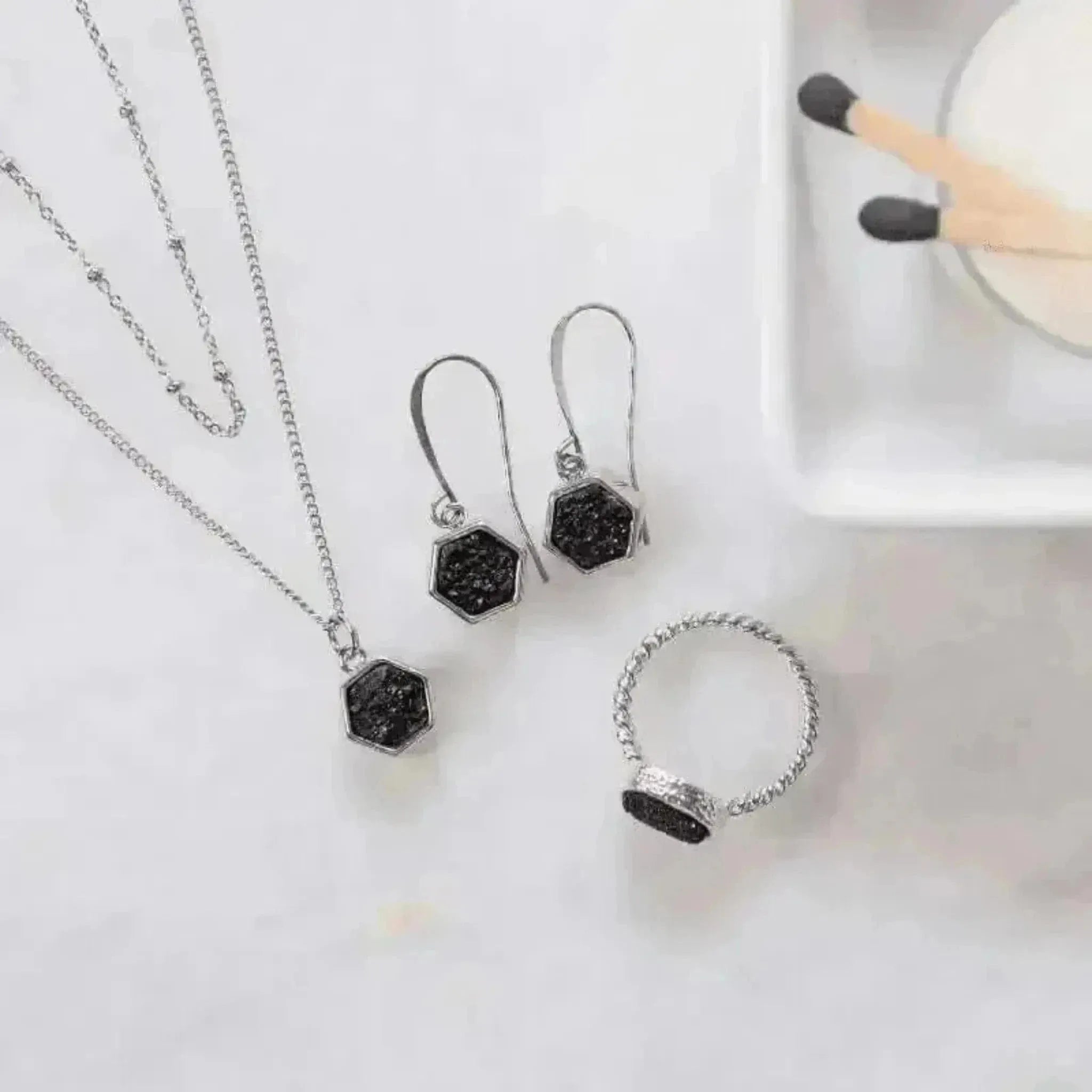 black silver jewelry set in agate necklace earrings ring