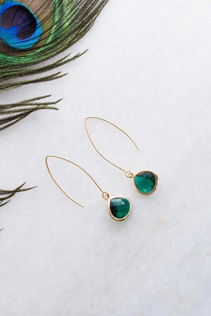 Elegant Emerald Green Earrings - Mystic Soul Jewelry