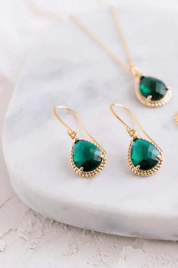 Exquisite: Emerald Green Drop Earrings - Mystic Soul Jewelry