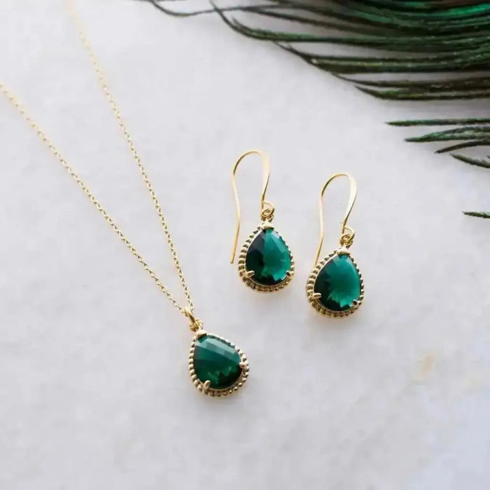 Exquisite: Emerald Green Drop Earrings - Mystic Soul Jewelry