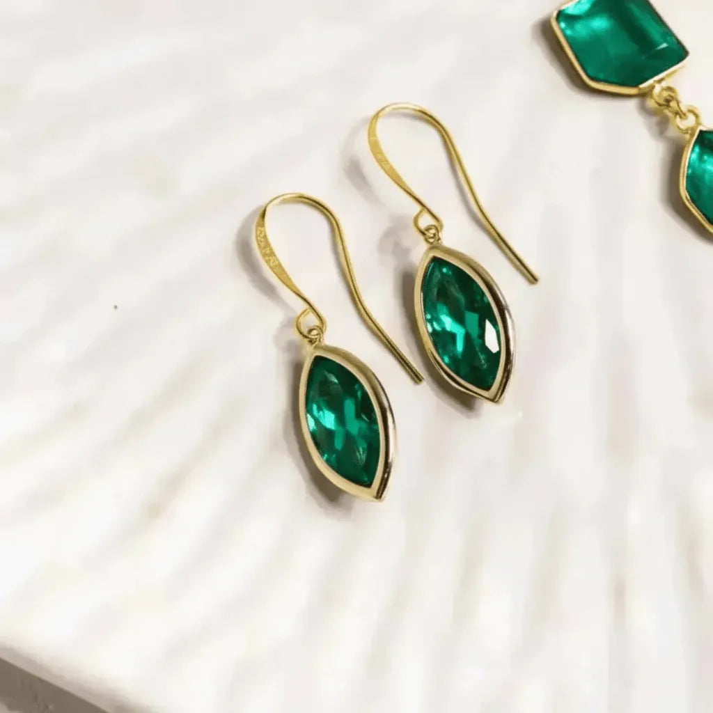 gold_emerald_earrings