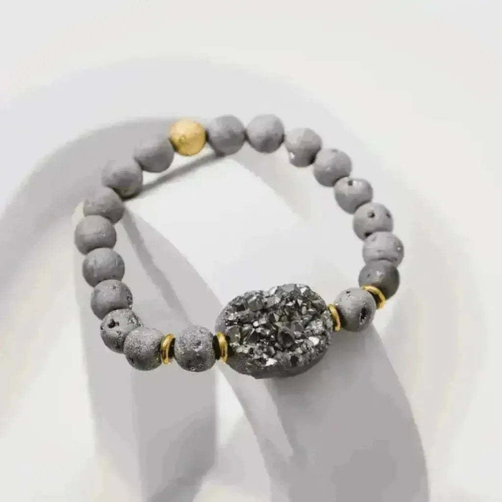 Grey druzy agate beaded bracelet, crystal jewelry for grounding