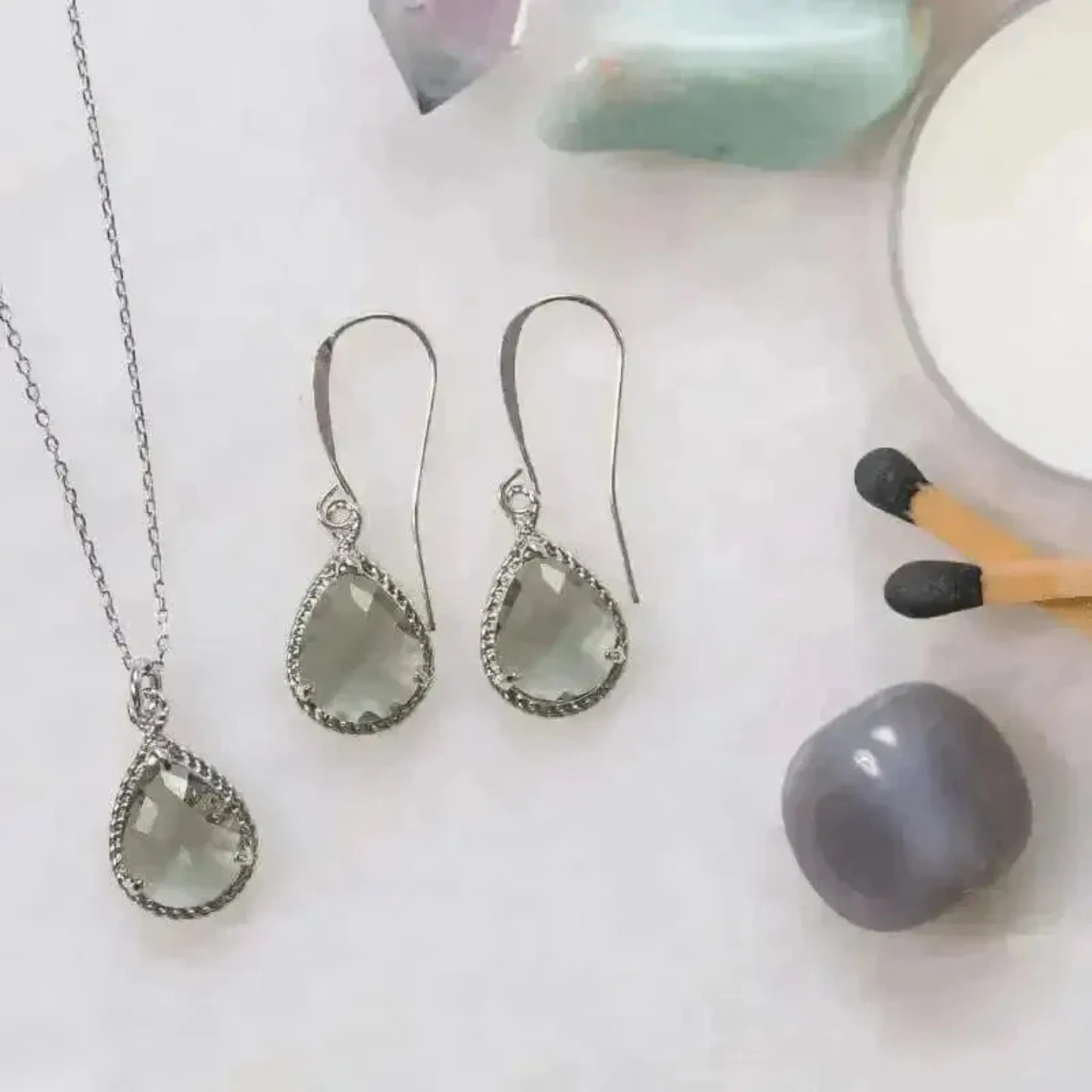 Exquisite Dusk Necklace