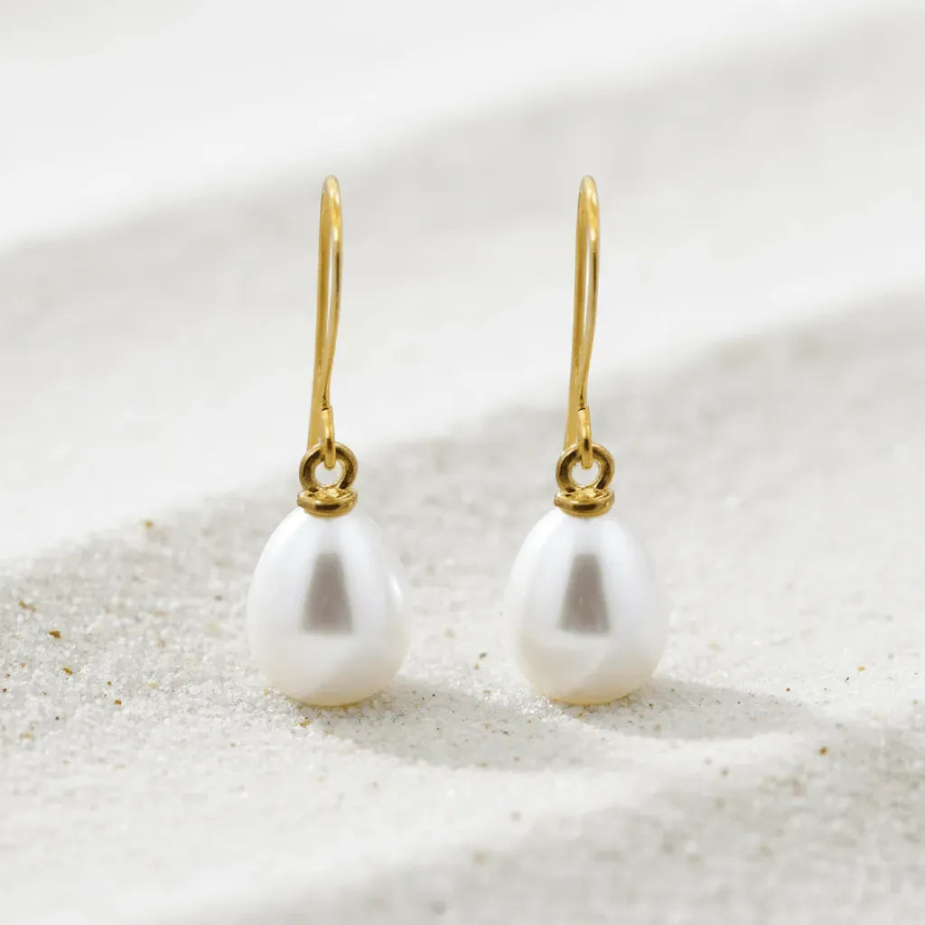 pearl_drop_earrings_gold