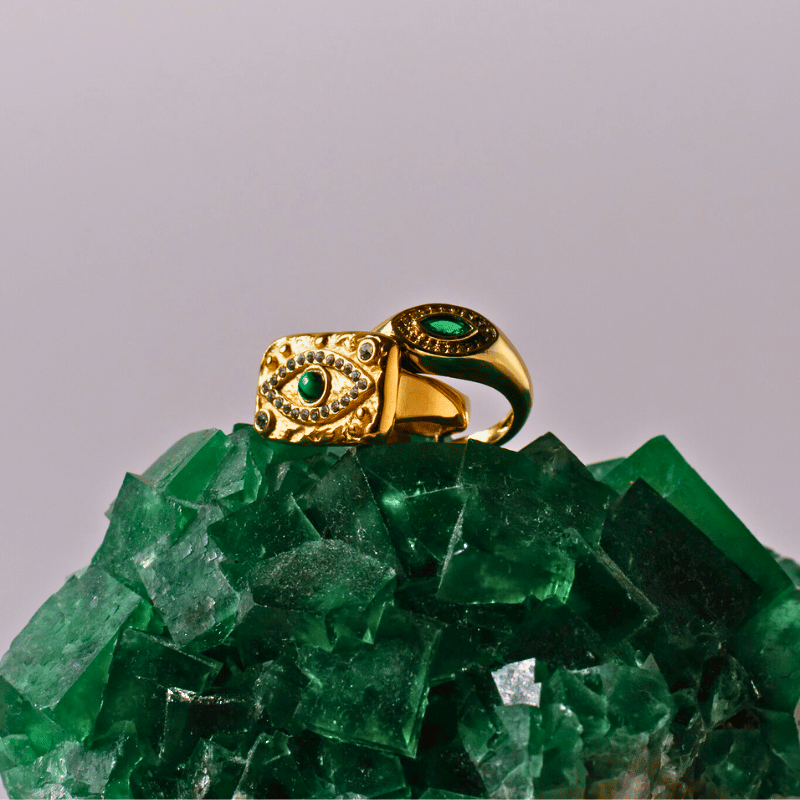 Hammered Gold Evil Eye Ring with Malachite – Waterproof & Tarnish-Free